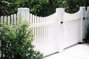 Longevity Classic Scalloped Picket Fence